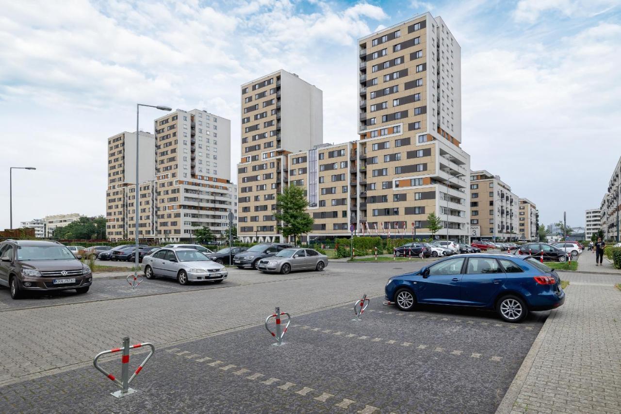 Osiedle Avia Harmonious Apartment With Balcony & Parking Cracow By Renters Prestige Krakow Luaran gambar