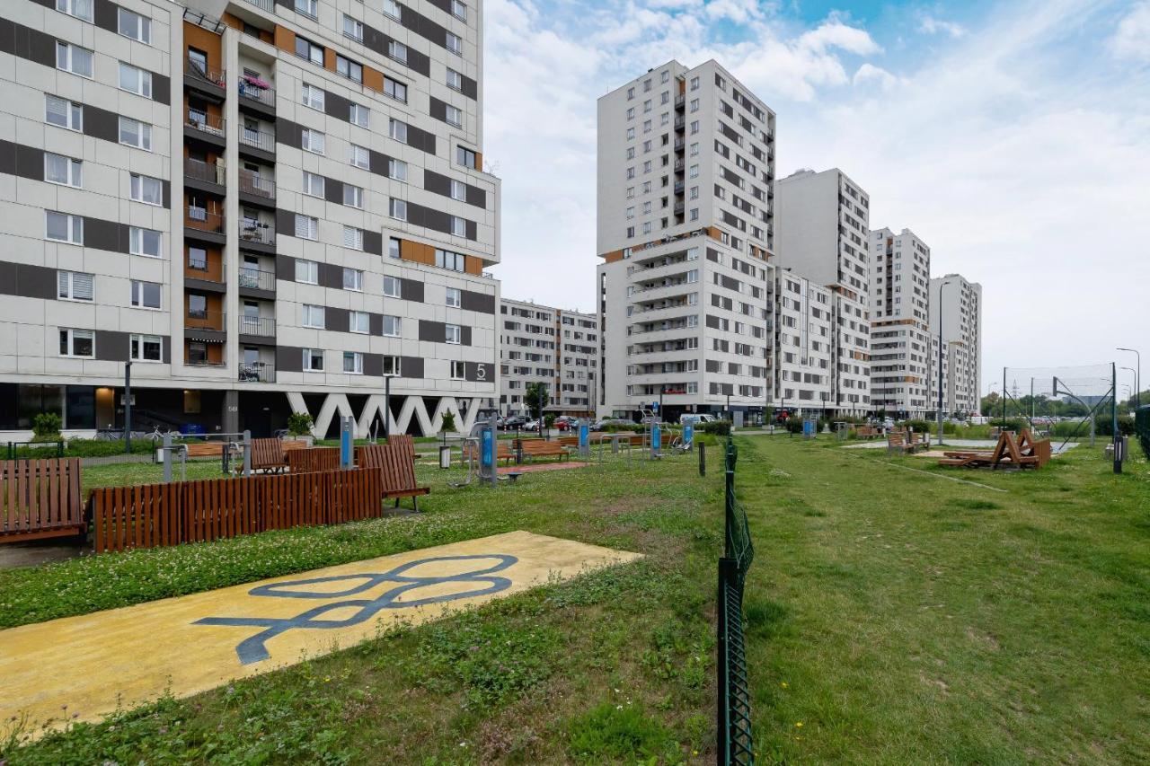 Osiedle Avia Harmonious Apartment With Balcony & Parking Cracow By Renters Prestige Krakow Luaran gambar