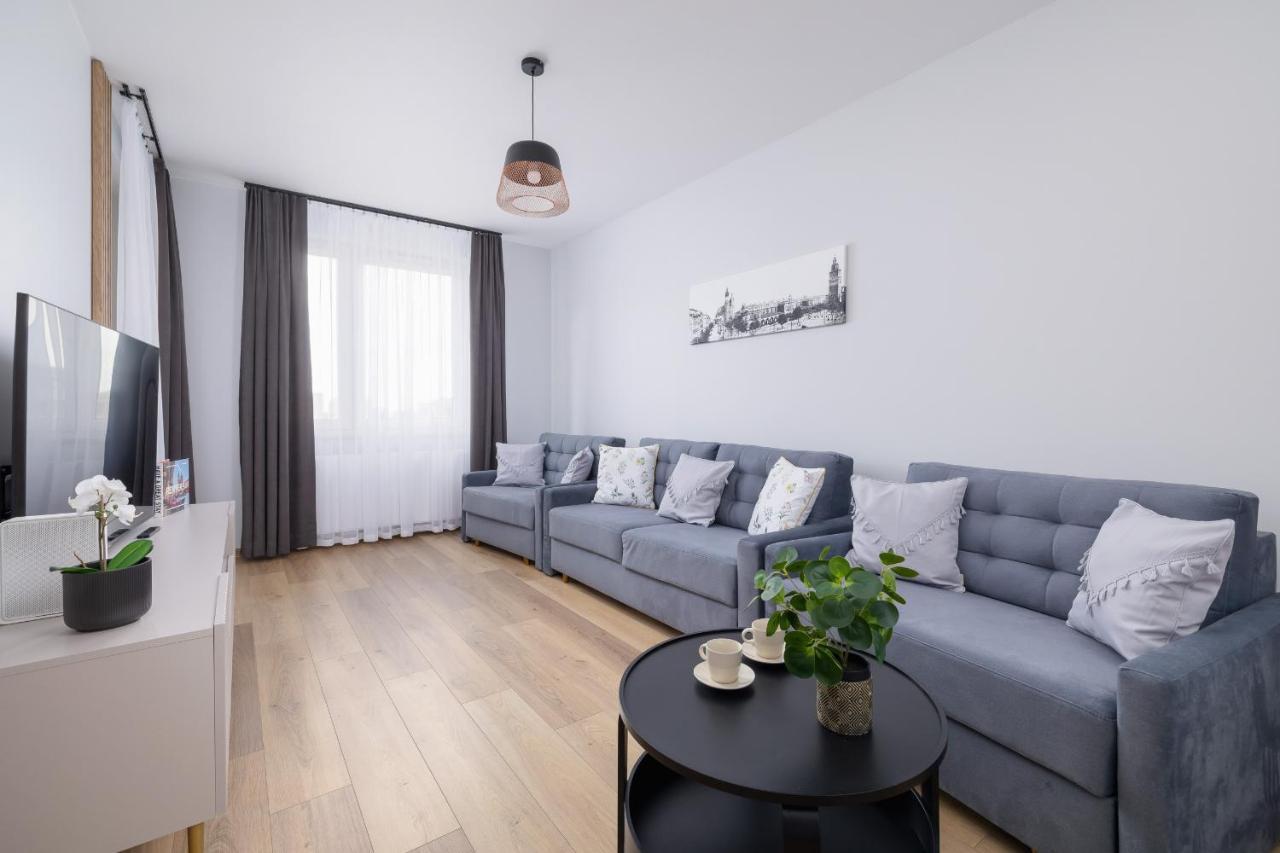 Osiedle Avia Harmonious Apartment With Balcony & Parking Cracow By Renters Prestige Krakow Luaran gambar